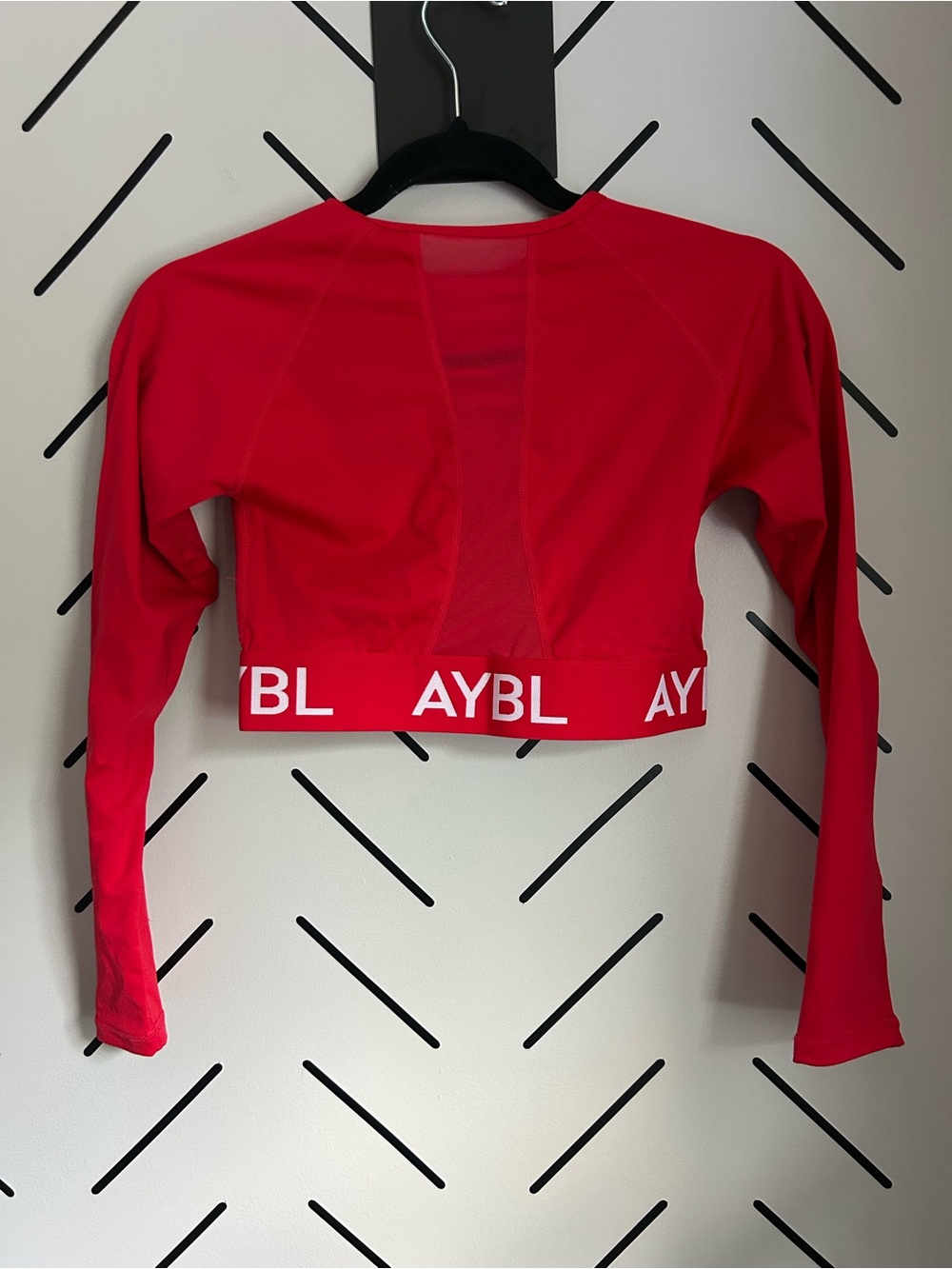 NWOT aybl cropped long sleeve workout top